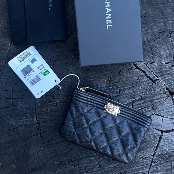 Chanel Portefeuille Boy black - Picture 1 of 10